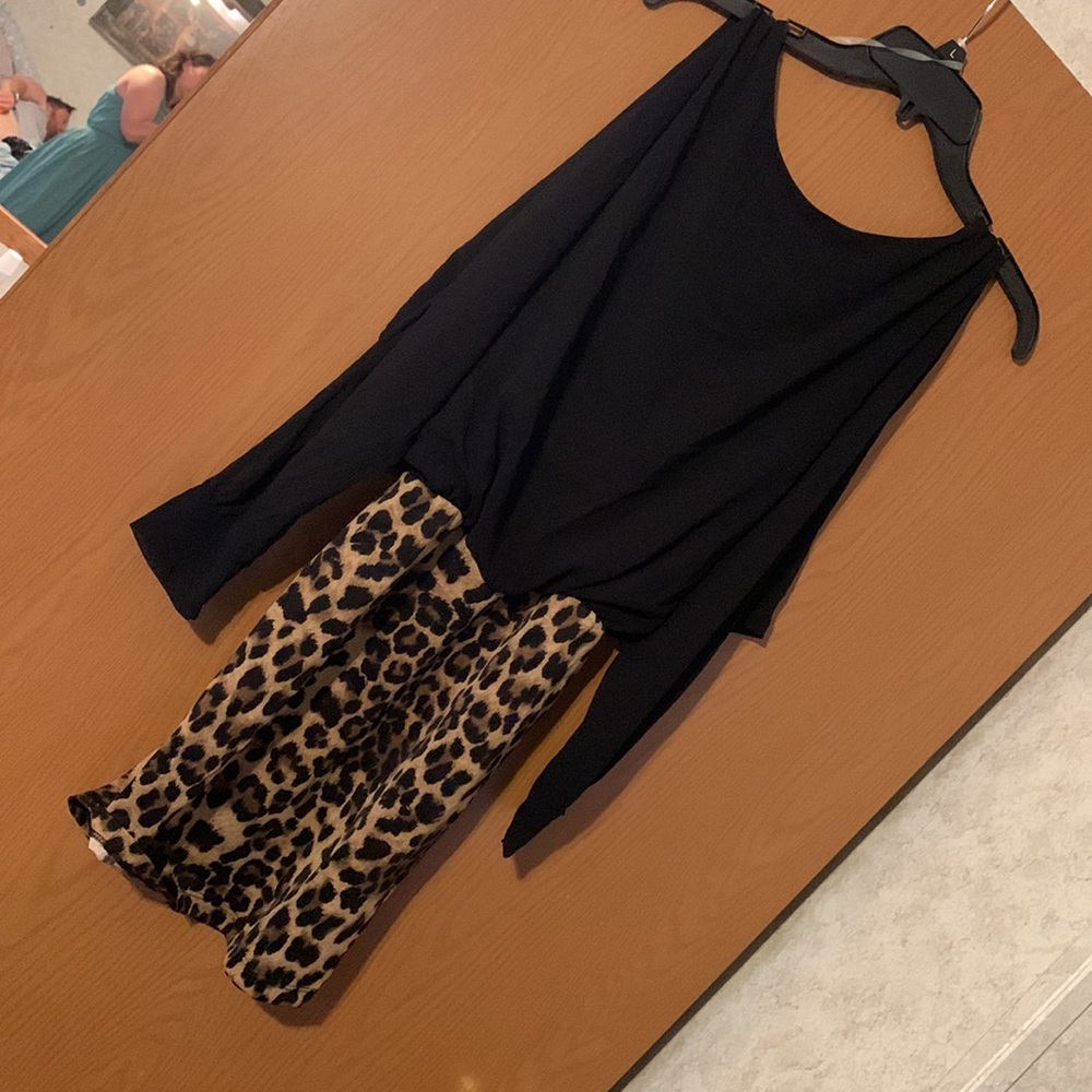 Dress - Picture 5 of 5